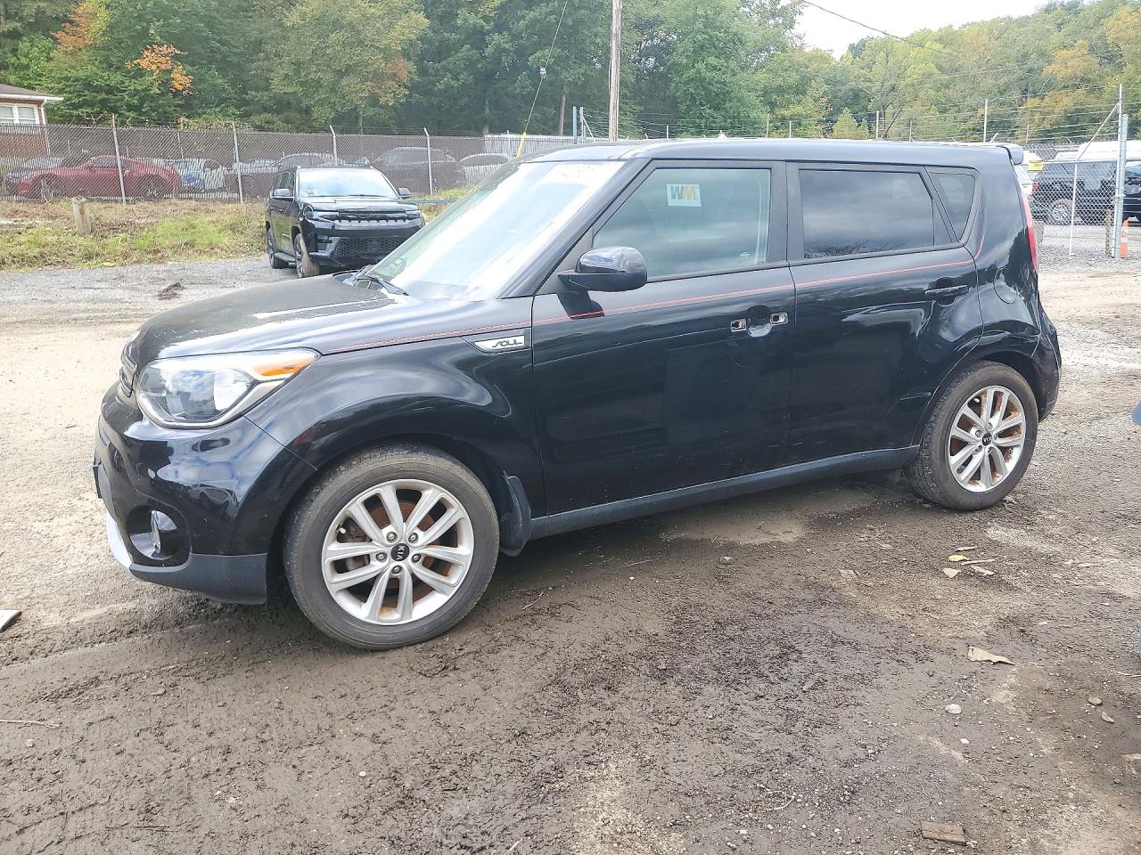 2017 KIA SOUL +  