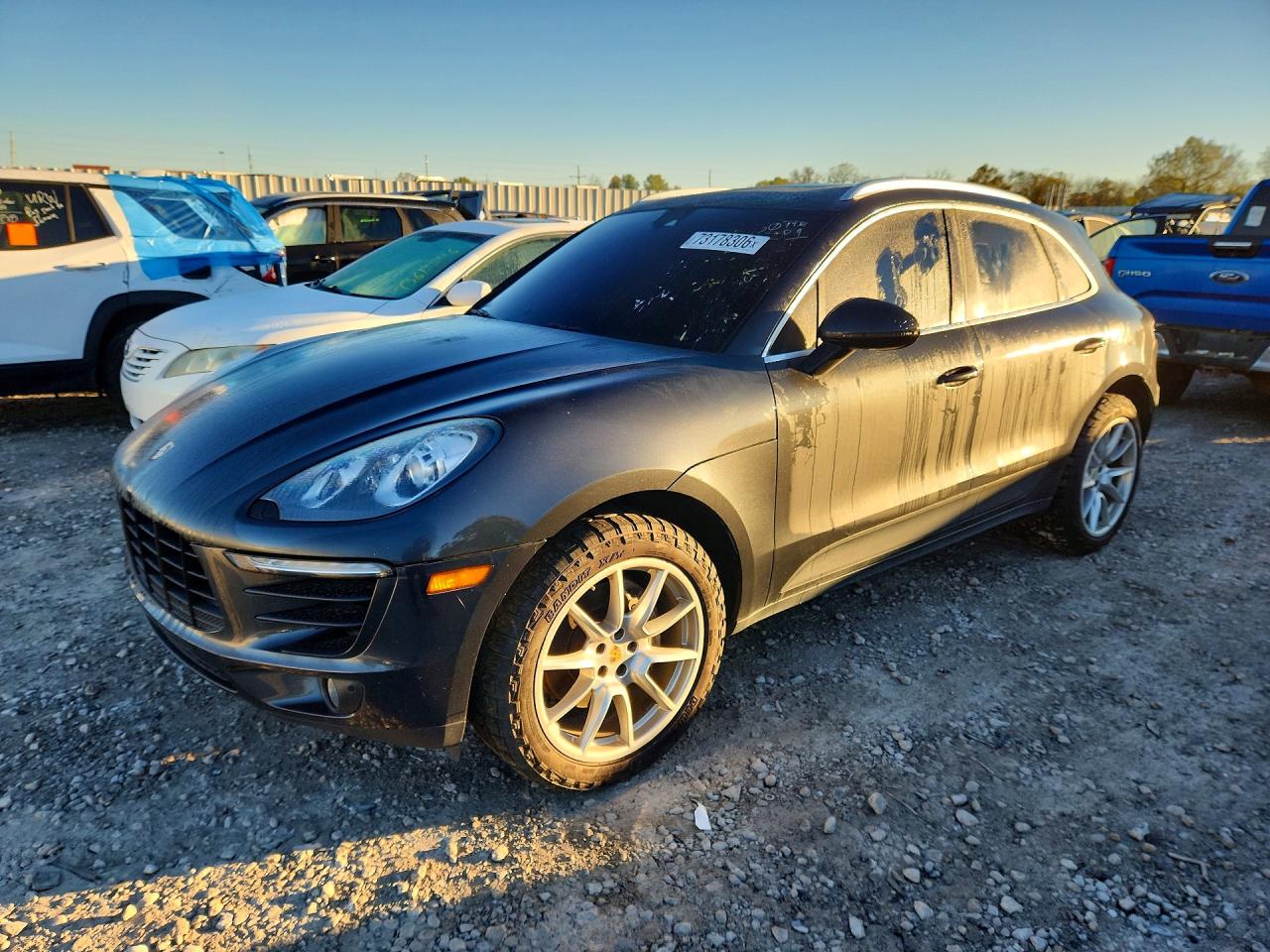 2018 PORSCHE MACAN S  