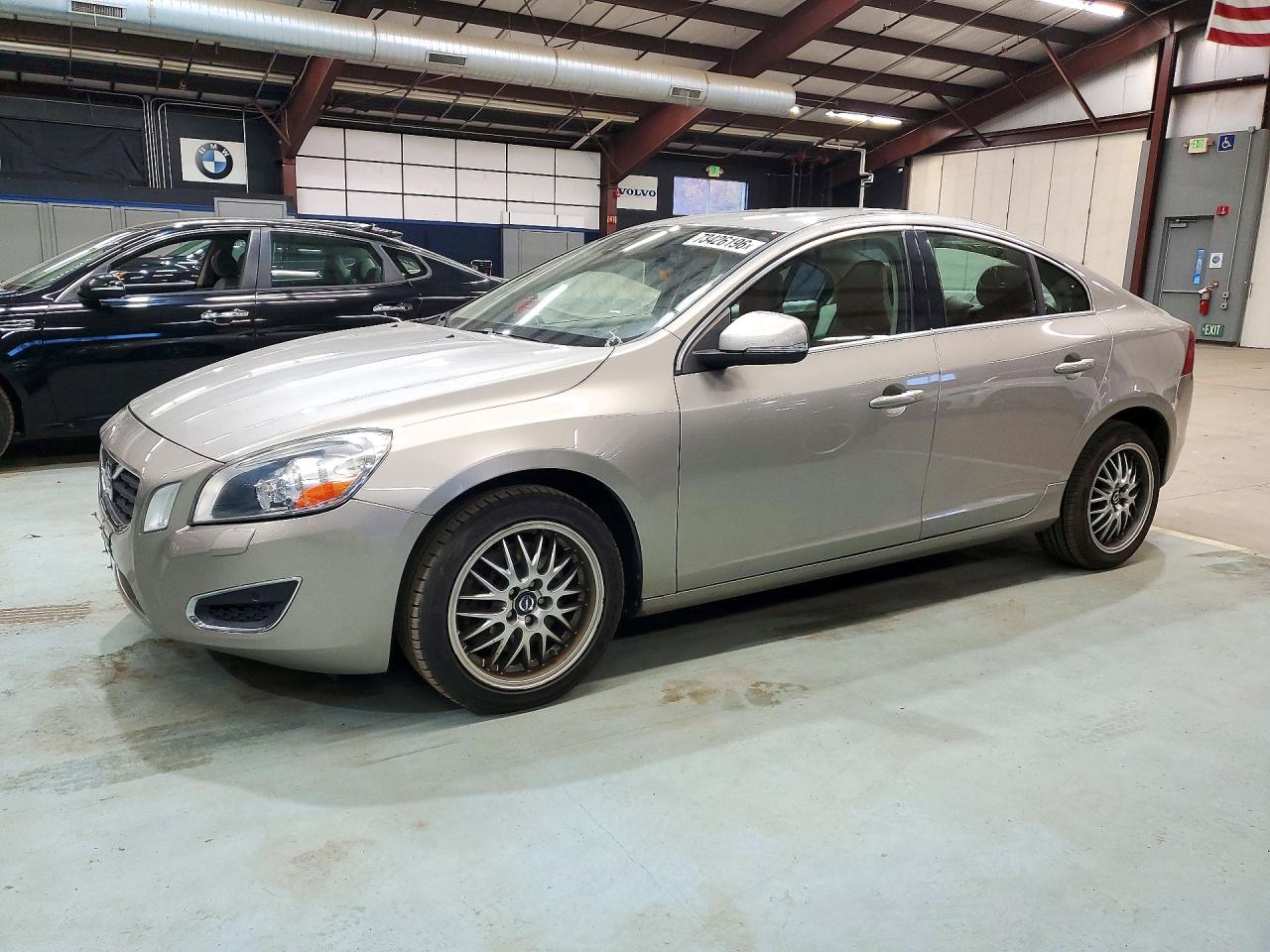 2013 VOLVO S60 T5  