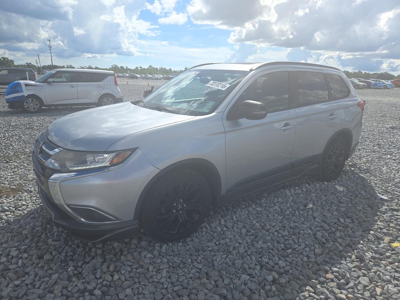 2018 MITSUBISHI OUTLANDER SE  