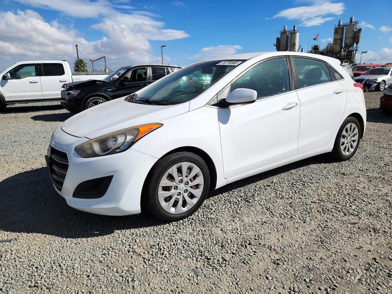 2017 HYUNDAI ELANTRA GT BASE  