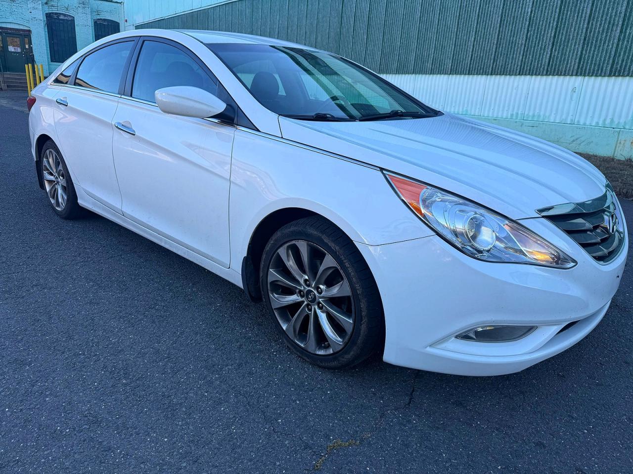 2013 HYUNDAI SONATA SE  