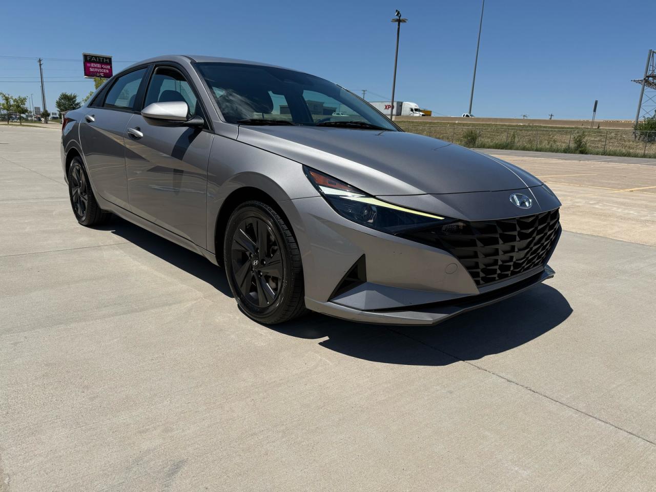 2021 HYUNDAI ELANTRA SEL  