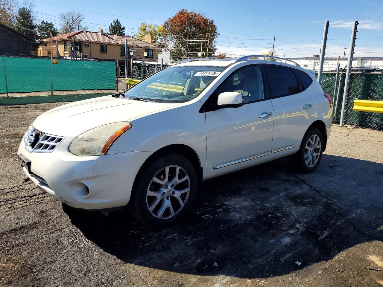 2013 NISSAN ROGUE S  