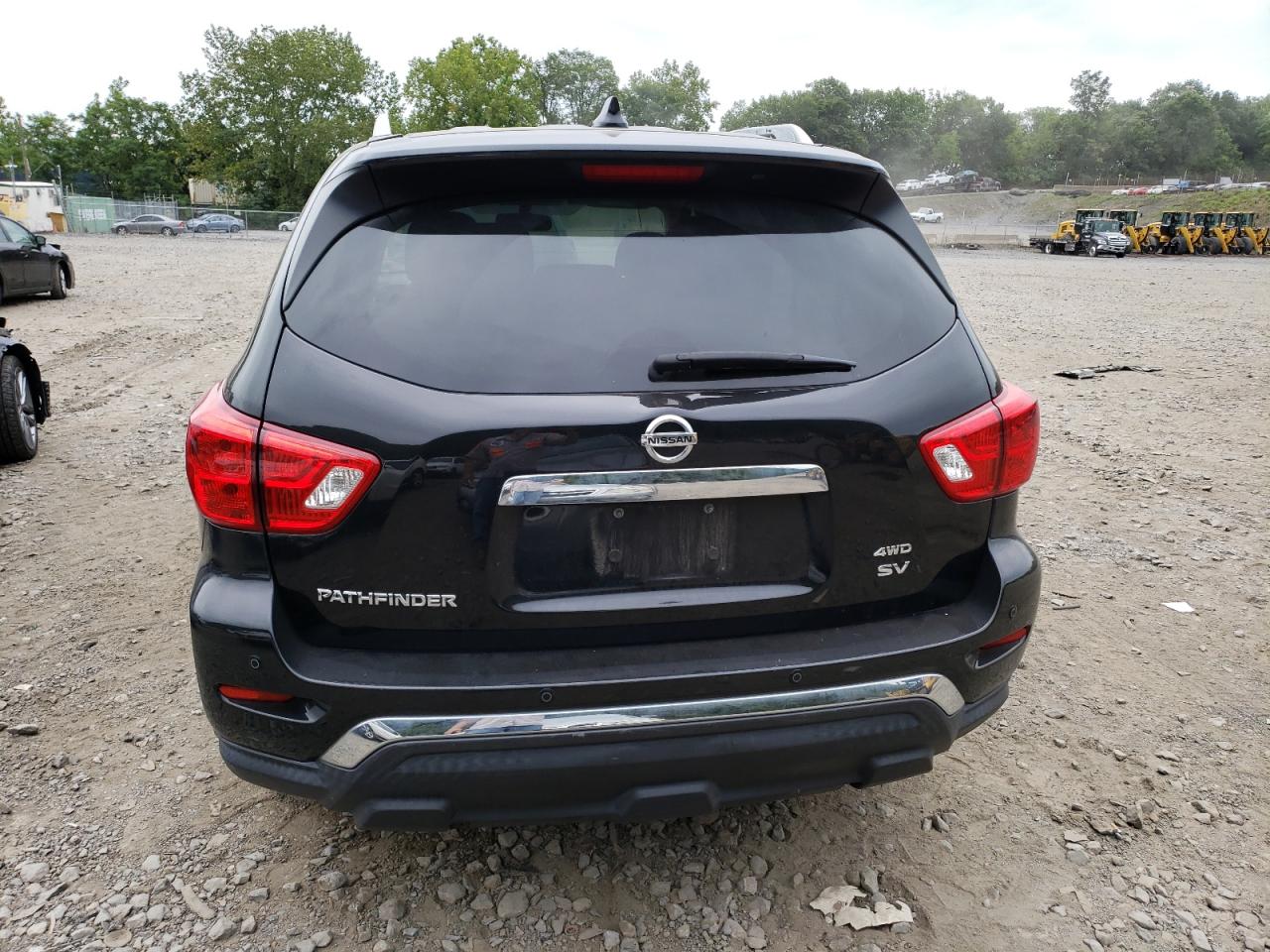 2019 NISSAN PATHFINDER S