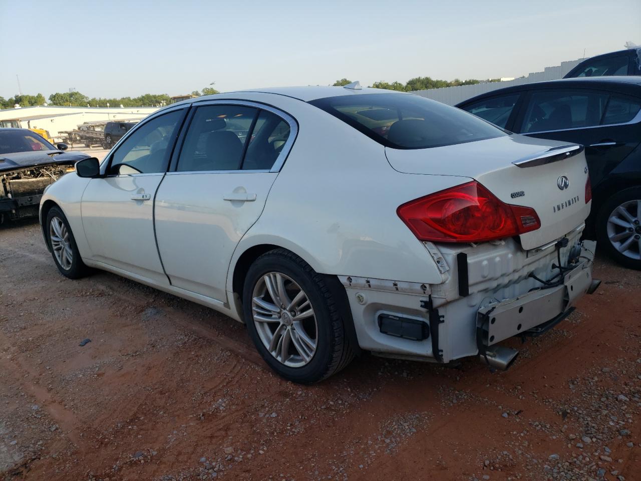 2013 INFINITI G37 BASE