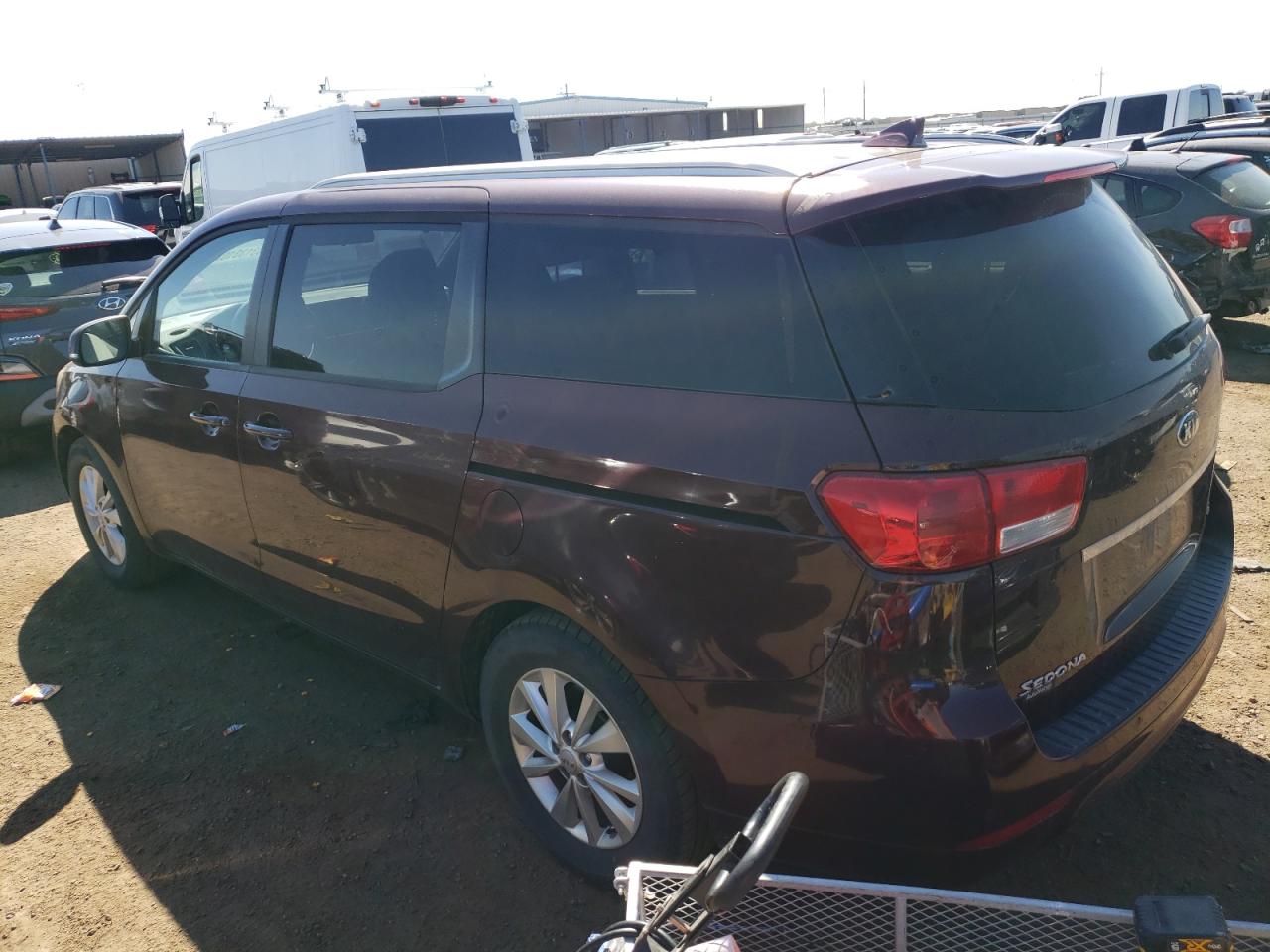 2016 KIA SEDONA LX