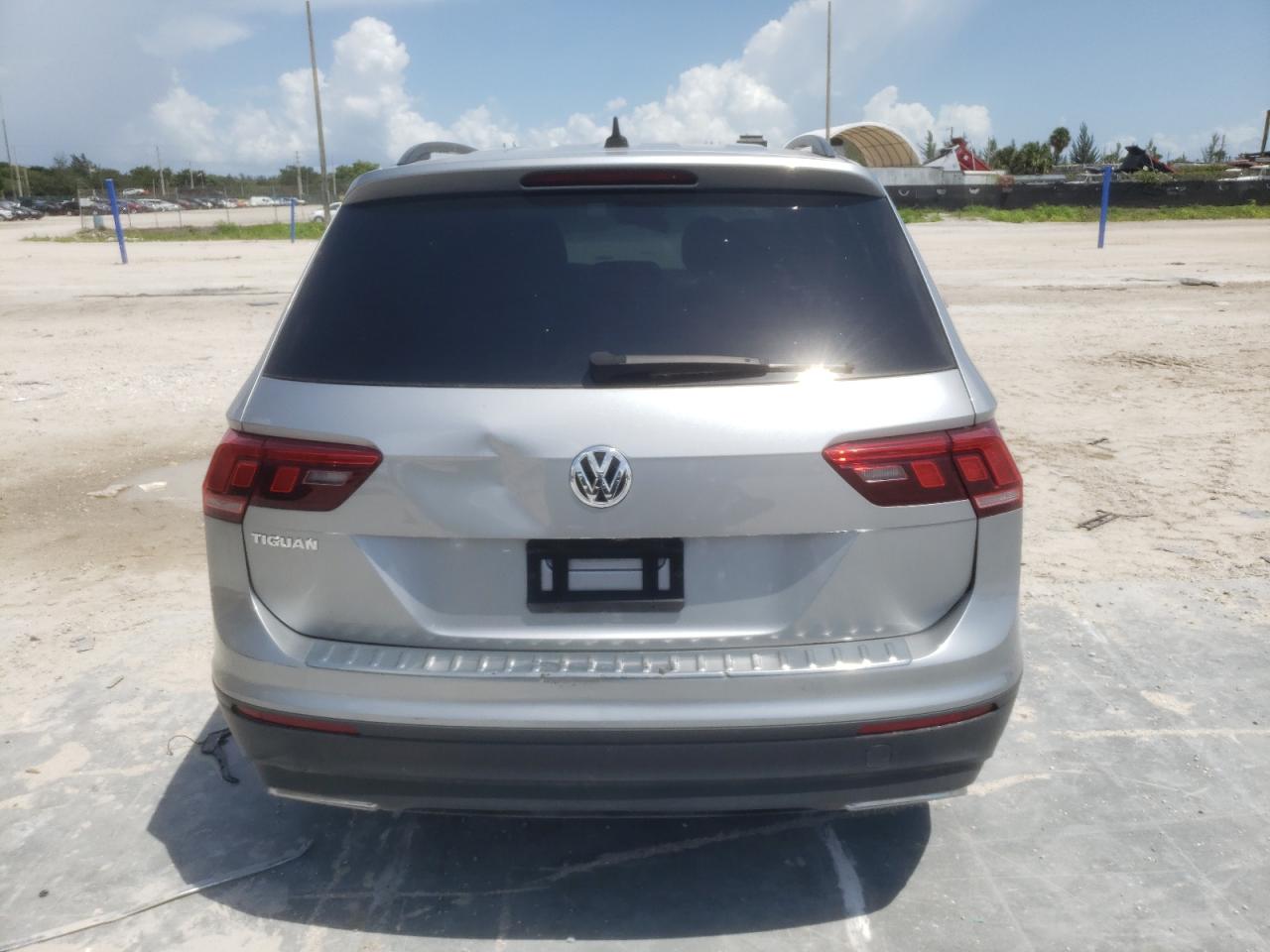 2020 VOLKSWAGEN TIGUAN S