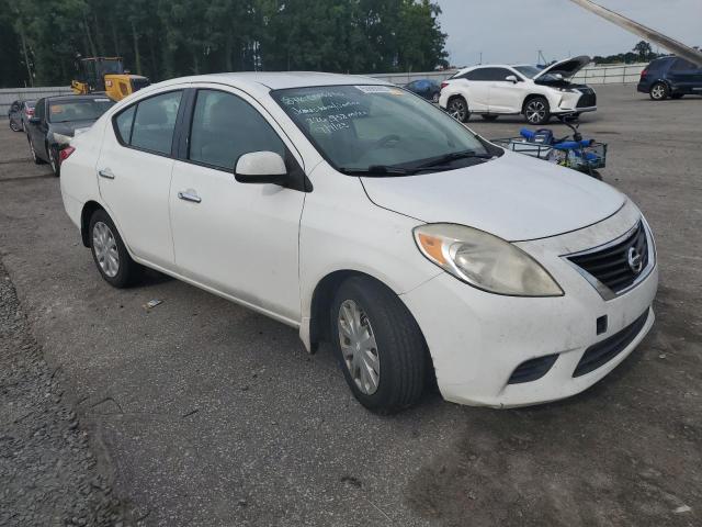 2014 NISSAN VERSA S